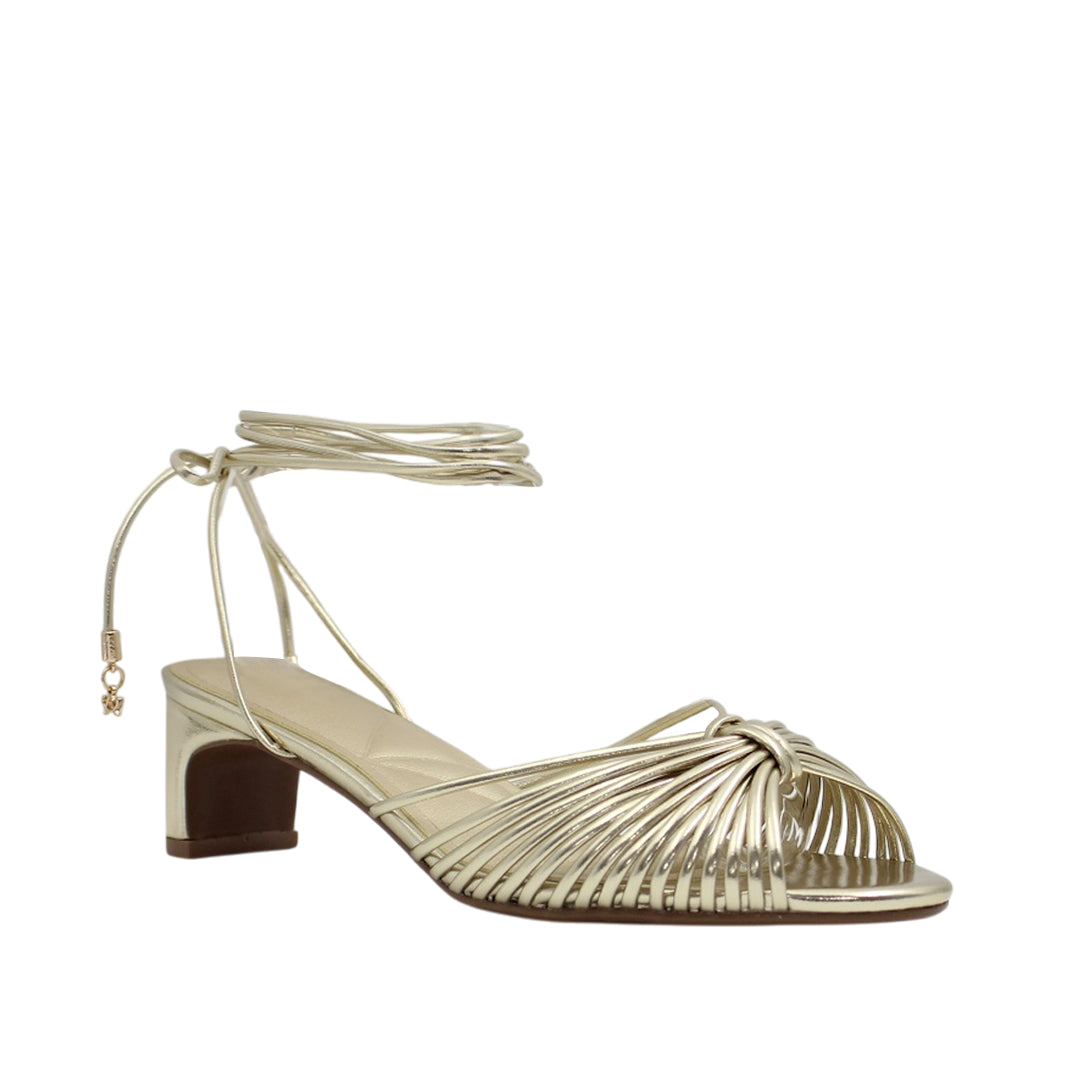 Sandalias de tacón Crisalda para mujer color dorado