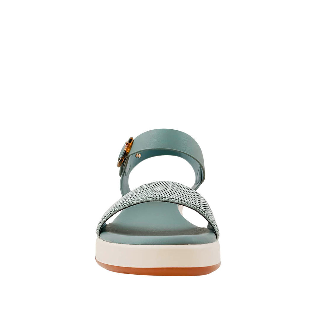Sandalias Daniela para mujer color celeste